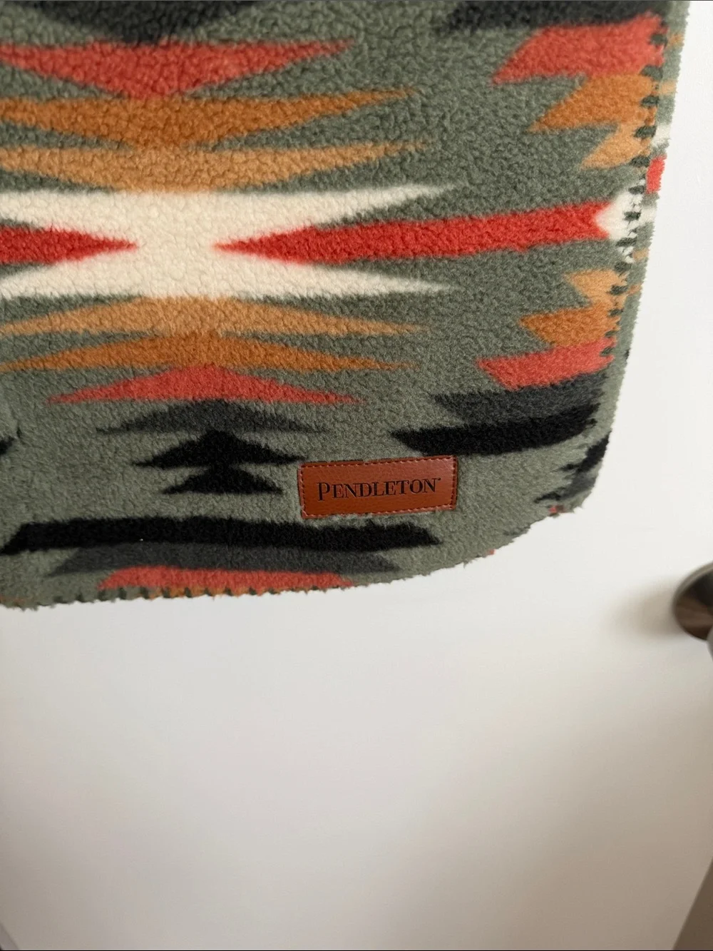 NWT Pendleton Throw Blanket
